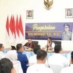 5c3c2823-56d6-4f00-80ef-14f32cdfff25 Kunker ke Mempawah, Wamen ATR/BPN Serahkan 7 Sertipikat Hak Atas Tanah