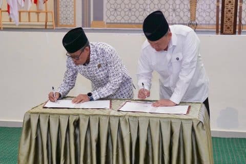 Percepat Legalisasi Aset, Menteri ATR/BPN Teken MoU KKN Pertanahan di Palu
