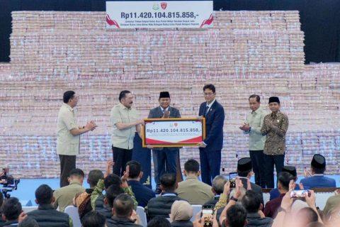 Wamen ATR/BPN Saksikan Penyerahan Denda Kawasan Hutan Senilai Rp11,42 Triliun