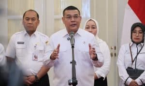 Wamen ATR/BPN Serahkan 499 Sertipikat Aset Pemprov DKI Jakarta Senilai 85 Hektare