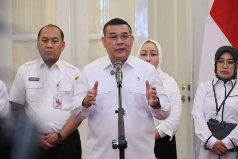 Wamen ATR/BPN Serahkan 499 Sertipikat Aset Pemprov DKI Jakarta Senilai 85 Hektare