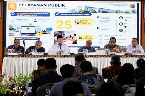 Pengarahan di NTT, Menteri Nusron Tekankan Layanan Pertanahan Cepat dan Pasti