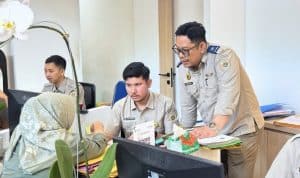 Screenshot Pejabat Pengawas Kantah Kota Depok Pantau Langsung Alur Pelayanan Loket